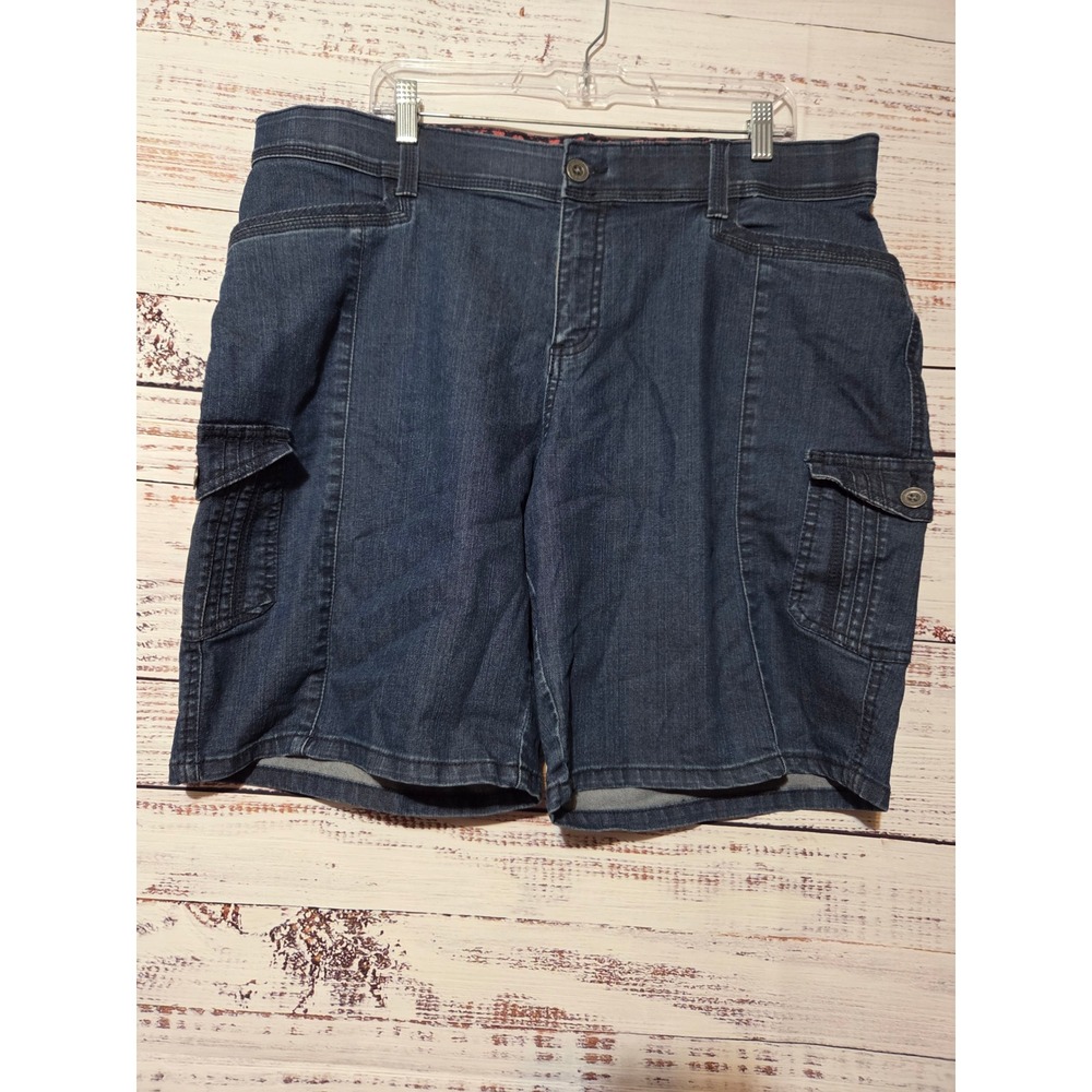 Lee Sinfully Soft Denim Cargo Shorts Womens 18W Medium Dark Wash Comfort Waist